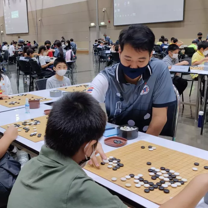 ดร.วงศ์รวิศ์  พาณิชย์วรกุล